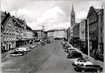 84307 W8330 Eggenfelden - Straßenansicht, Hotel, Auto