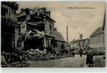 02880 Crouy - zerstörte Strasse rechts Schutzbarrikaden