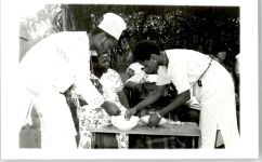 Abuja FOTO KEINE AK Siemens Einweihungsfeier neues Kraftwaerk lokale Politiker Siemensmitarbeiter 1964 Ughelli Power Plant