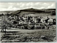 57299 W5909 Niederdresselndorf Foto AK Panorama des Ortes mit Ev. Kirche