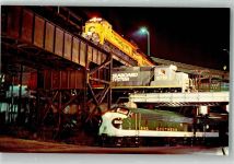 Richmond Three Level Crossing Chesapeake u. Ohio`s B30-7 Nr. 8295 Eisenbahnzug Foto AK
