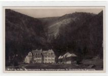 AK von Wopfing. Genesungsheim der Versicherungskasse für kaufmännische Angestellte gelaufen am 09.03.1932. Kleine Anhaftung rechter Rand, leicht stockfleckig, sonst gut erhalten.