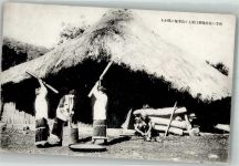 Tracht Hütte Frauen bei der Arbeit Volkstypen / Brauchtum Japan Foto AK