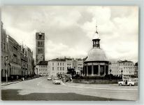 23966 O2400 Wismar , Meckl - Am Markt Wasserkunst Oldtimer