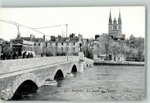 49000 Angers - Straßenbahn Pont du Centre Kirche