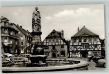 59929 W5790 Brilon Foto AK Denkmal Marktbrunnen Auto