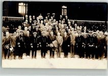 Gruppenaufnahme mit englischen Marineoffizieren Marine Privatfoto AK