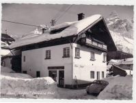 Ehrwald mit Haus " Steger " im Winter ungelaufen Gute Erhaltung.