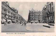 Karlsruhe. Lorettoplatz gelaufen. Leicht bügig, kleiner Knick oben links, sonst gut erhalten