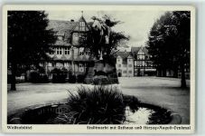 38300 W3340 Wolfenbüttel , Niedersachs - Stadtmarkt mit Rathaus und Herzog August Denkmal