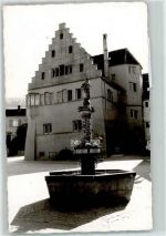 79292 W7801 Pfaffenweiler , Breisgau KEINE AK Marienbrunnen am Kirchplatz