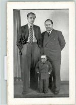 Der kleinste Mann AK Liliputaner
