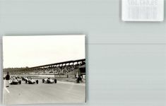 68766 W6832 Hockenheim FOTO KEINE AK Startaufstellung auf dem Hockenheimring Foto Orginal aus Archiv eines Ansichtskartenverlags Ort handschriftlich