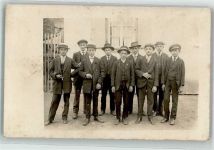 Gruppenfoto Zigaretten Privatfoto Privatfoto AK