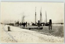 23552 W2401 Travemünde Privatfoto KEINE AK Winter Hafen Fischerboote Ort handschriftlich