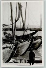 1131 Volendam Foto AK Schiff Boot Mann