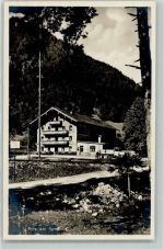 83324 W8222 Fritz am Sand Foto AK Berge Haus Auto