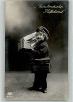 Kleines Kind im Vaterländischen Hilfsdienst WK I Amag 61981/2 Postbote 1917