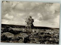 Frühchristliche Steine II Kleines Steinkreuz beim Poulabrone-Dolmen Clare Irland No. X/5 Fotograf Karl Hublow Konstanz Archäologie Foto AK