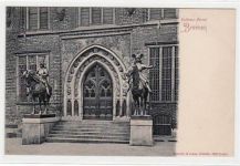 Bremen mit Rathaus - Portal. ungelaufen um 1900 Ecken mit Albumabdrücken, sonst gut erhalten
