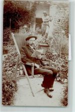 Zeitung lesen Liegestuhl Zeitung 1920 Privatfoto AK