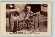 Thaon Bruno Annichini 6 Jahre alt Virtuose Ziehharmonika Musik