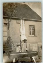 Handstand auf dem Turnbock AK Turnen Privatfoto AK