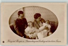 Herzog und Herzogin zu Braunschweig und Lüneburg mit den beiden Prinzen Kriegshilfe 1915 Adel Braunschweig