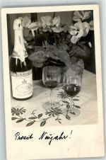 Neujahr gedeckter Tisch Sekt Foto AK