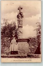 56220 Malansac - Calvaire et Costume Tracht Frau Kreuz Mauer