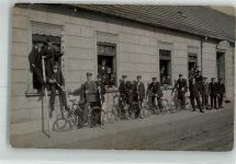 Vermessungdtruppe Messlatten Fahrrad Privatfoto AK Beruf Gebrauchsspuren