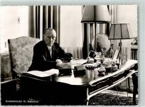 Adenauer Bundeskanzller am Schreibtisch Politiker Foto AK