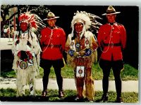 R.C.M.P. Uniform Indian Chiefs Kanada Indianer Foto AK