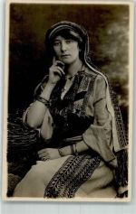 Haifa 1920 Foto AK Tracht Frau Ort handschriftlich