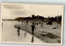 23629 W2401 Scharbeutz 1933 Privatfoto AK Strand mit bunten Wimpeln Bademoden WK II Ort handschrift lich