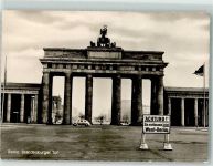 Brandenburger Tor VW Käfer