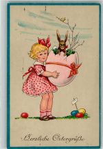 Mädchen großes Ei mit einem Hasen HWB serie 2183 Osterei 1925 Künstlerkarte