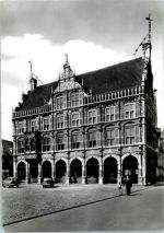 46395 W4290 Bocholt - Rathaus Autos