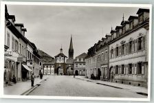 79312 W7830 Emmendingen Foto AK Karl-Friedrich-Straße mit Stadttor
