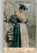 Junge Frau im Trachtenkleid Trachten Bayern 1906