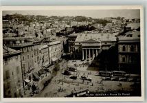 16100 Genova Foto AK Piazza de Ferrari Geschäft Straßenbahn