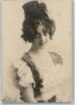 Frau Haarmode
