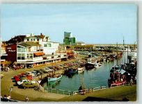 25761 W2242 Büsum Foto AK Alter Hafen Schiff Boot Ruderboot Auto Cafe Knüppel Nordseeheilbad