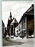 66606 W6690 St. Wendel , Saar Foto AK Hauptstraße mit Dom Oldtimer Ford Taunus