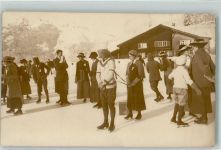 Frauen Kinder Schlittschuh Privatfoto AK