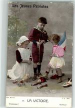 Foto Manuel Junge Patrioten Der Sieg Kinder in Uniform