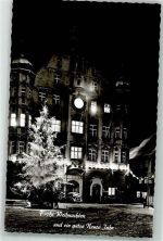 87700 W8940 Memmingen Foto AK Weihnachten Weihnachtsbaum Rathaus