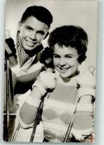 Conny und Peter Kraus Ski Schlagersänger Foto AK