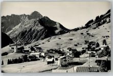 6992 Hirschegg , Kleinwalsertal - Kirche Gasthaus