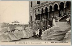 64700 Hendaye - Casino Hund Kinder Treppe Zelt